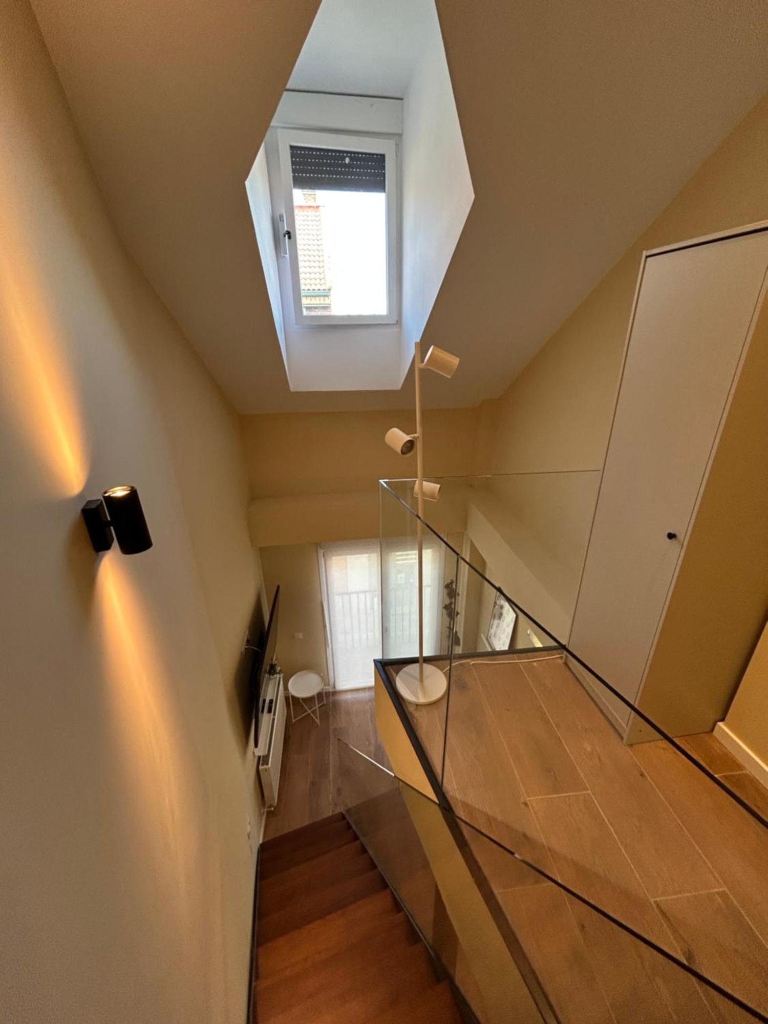 Apartamentos Turisticos Aeropuerto Barajas Мадрид Екстериор снимка